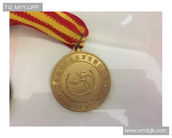 赫伯特琼斯的篮球之路与个人成长故事探索