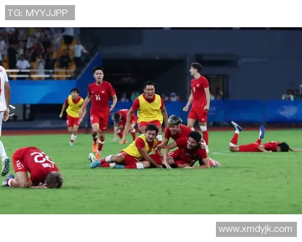 澳大利亚与中国香港足球对决展望精彩赛事与球员表现分析