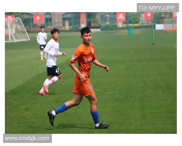 中国男足与巴西队精彩对决集锦回顾展现足球魅力与激情瞬间 中国男足与巴西队精彩对决集锦回顾展现足球魅力与激情瞬间