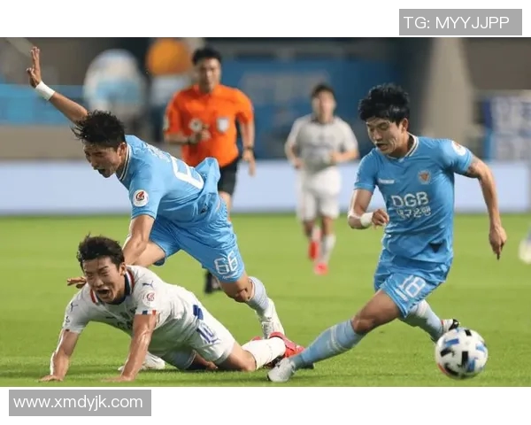 水原三星与清化的激烈对决展现足球魅力与战术智慧的巅峰较量 水原三星与清化的激烈对决展现足球魅力与战术智慧的巅峰较量